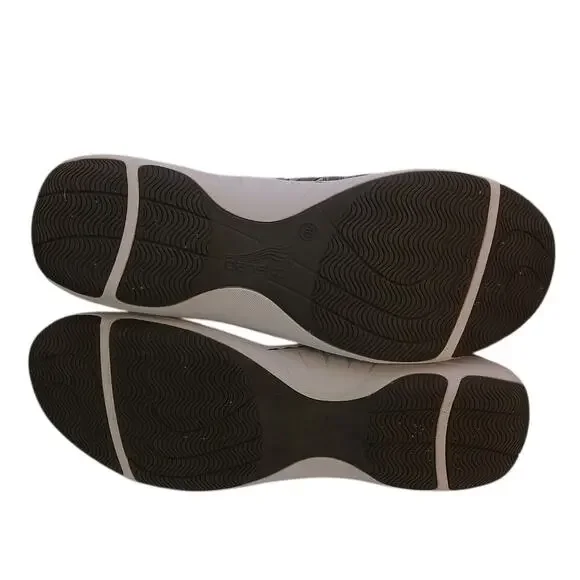 DANSKO Women's 2-Tone Gray Toggle Leather Walking Sneakers - Size:  9/40 - Picture 7 of 9